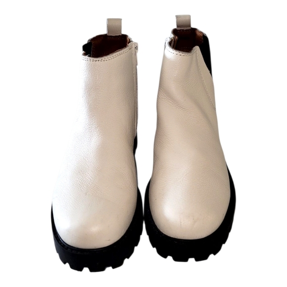 ZODIAC SHILOH,  IVORY LEATHER CHELSEA ANKLE BOOT.  NEW, 8.5 - Picture 9 of 13